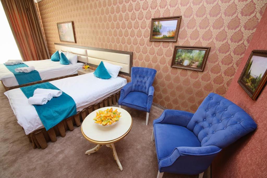 Hotel Globus Tashkent Exterior foto